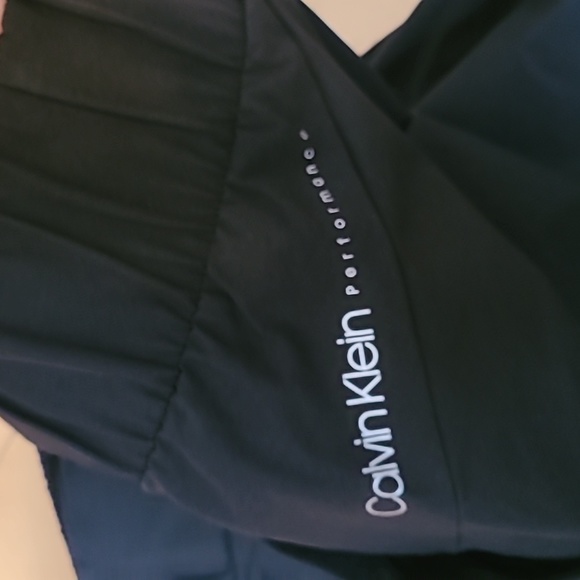 Calvin Klein Performance Pants size medium - Picture 2 of 4